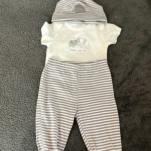 Baby outfit (3 piece set)